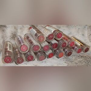 18 Piece-REVLON RENEWIST LIPCOLOR LIPSTICK - Brand new